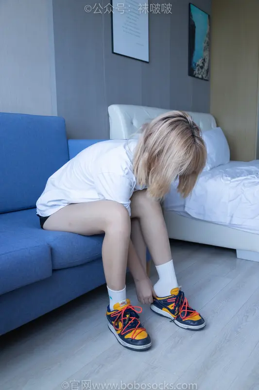 [BoBoSocks袜啵啵]NO.009 果冻-耐克板鞋、白棉袜、裸足 - BoBoSocks袜啵啵